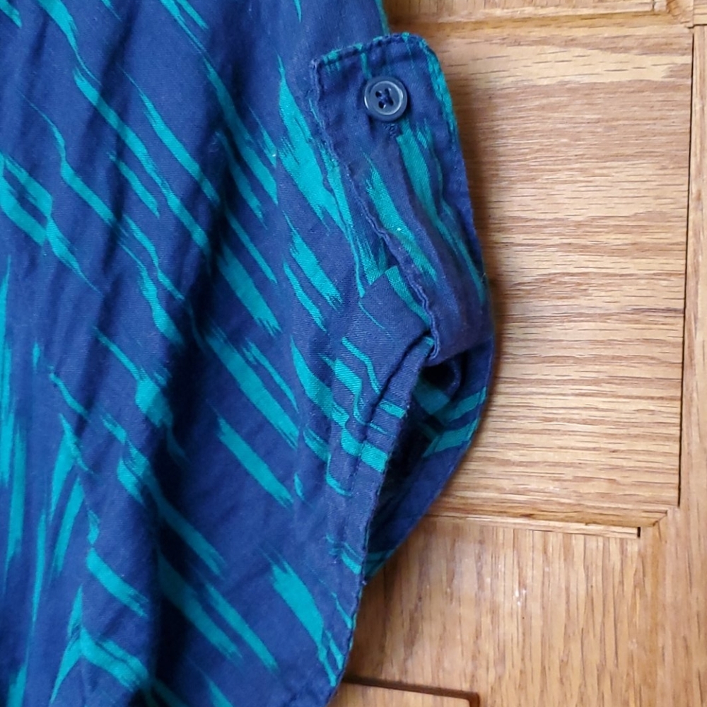 Blouse 👚 - Picture 5 of 7